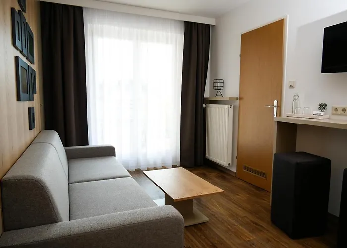 5rooms Fruehstueckspension ベッド・アンド・ブレックファスト 3*