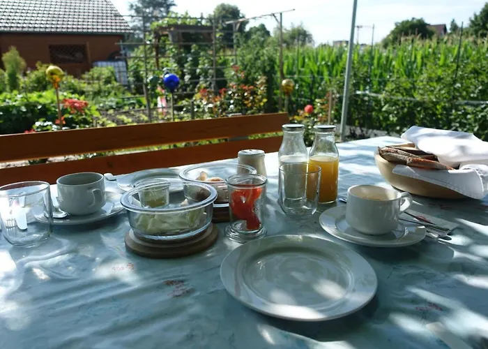 ベッド・アンド・ブレックファスト 5rooms Fruehstueckspension